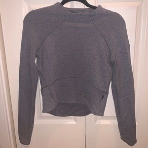 Lululemon grey shirt